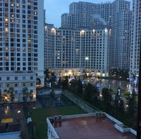 vingroup ban dot cuoi royal city 5 toa r1 r6 gia soc tu 33trm2 dip 304 vingroup ban dot cuoi royal city 5 toa r1 r6 gia soc tu 33trm2 dip 304