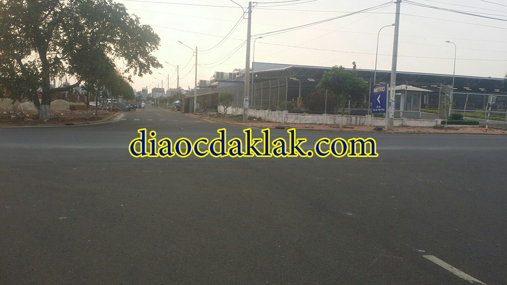2 lo lien ke van tien dung khu metro co anh thuc 2 lo lien ke van tien dung khu metro co anh thuc