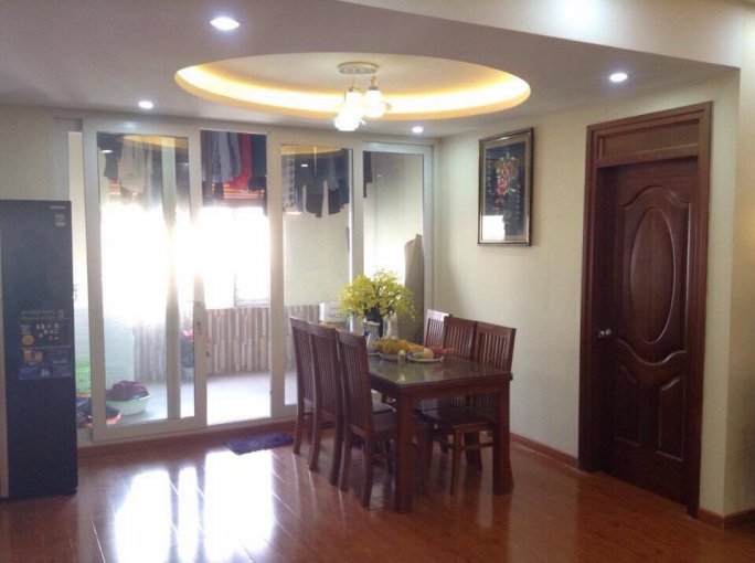 Bán căn hộ 3PN CT2A KĐT Nam Cường Cổ Nhuế, giá 30 tr/m2. LH: 0966 707 666