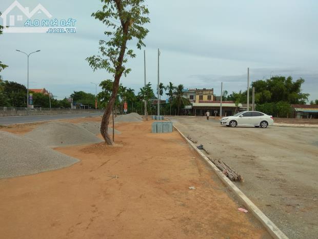 ban vai lo dat mat tien quoc lo 1a thich hop xay khach san hieu thuoc nha hang cafe ban vai lo dat mat tien quoc lo 1a thich hop xay khach san hieu thuoc nha hang cafe