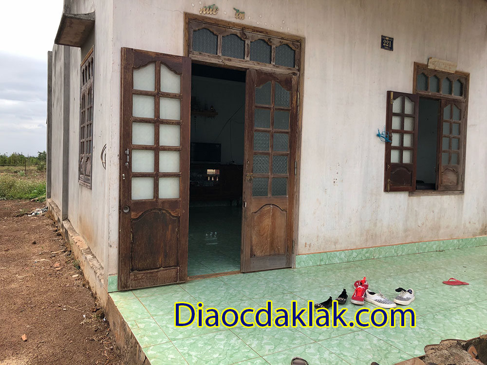 ban gap 47 sao dat co tho cu hoa khanh cach cho 150m gia chi 770 trieu ban gap 47 sao dat co tho cu hoa khanh cach cho 150m gia chi 770 trieu