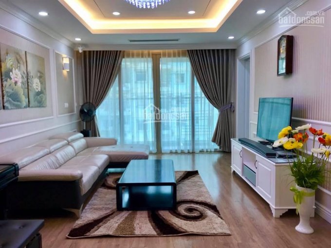 ChÃnh chá»§ cho thuê CHCC Royal City, DT: 110m2, 2PN, view bá» bÆ¡i, giá 14 tr/tháng. LH: 0936.363.925