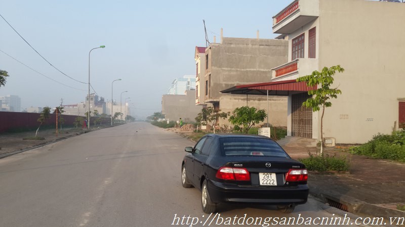 1 Bán 81 m2 đất sổ đỏ ,mặt đường Ngô Quyền ngay sau lưng trung tâm văn hóa thể thao thành phố