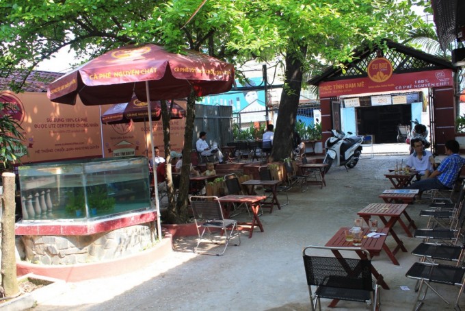 sang quan cafe san vuon