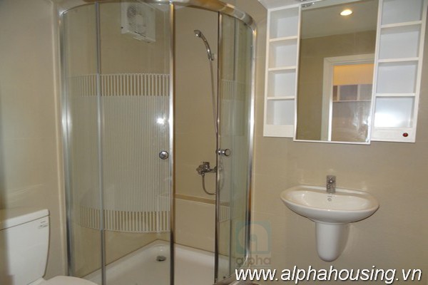 cho thue can ho dich vu 45 m2 tai hoan kiem gia 500 usd