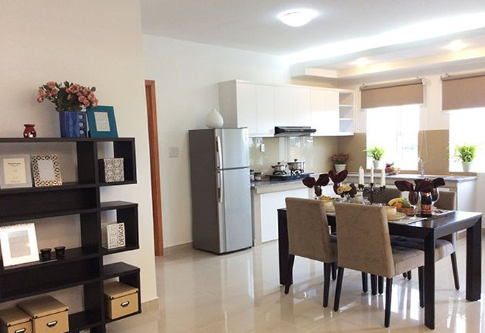 bếp và bàn ăn căn hộ 9 view