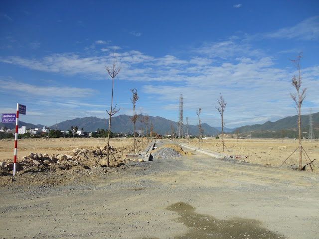 ban dat 100m2 huong dong gan duong cao ba quat cau lung kdt le hong phong ii nha trang