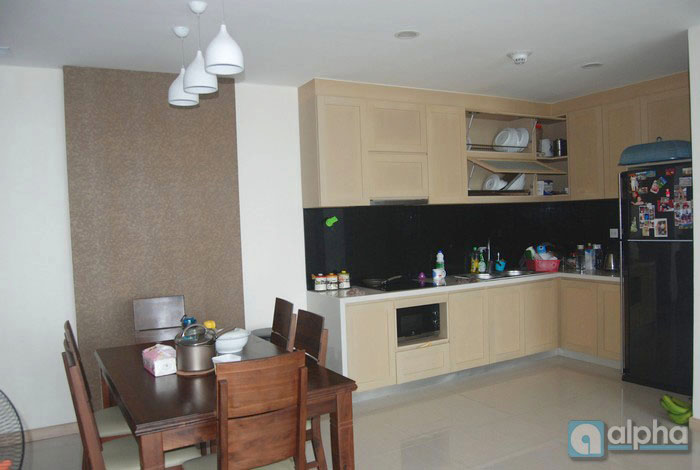 cho thue can ho tai thang long number one 3 phong ngu gia 1100