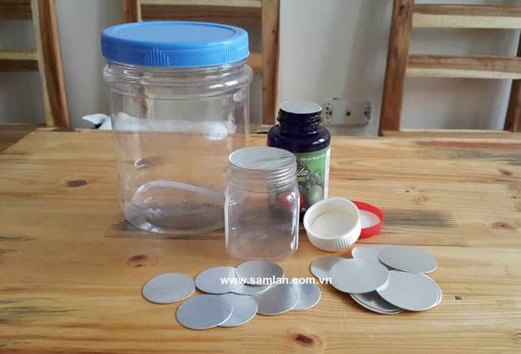 màng nhôm hay màng seal nhôm là vật liệu được sử dụng nhiều trong ngành công nghiệp với nhiều công dụng nổi trội. SAM LAN chuyên cung cấp màng nhôm uy tín, giá rẻ.