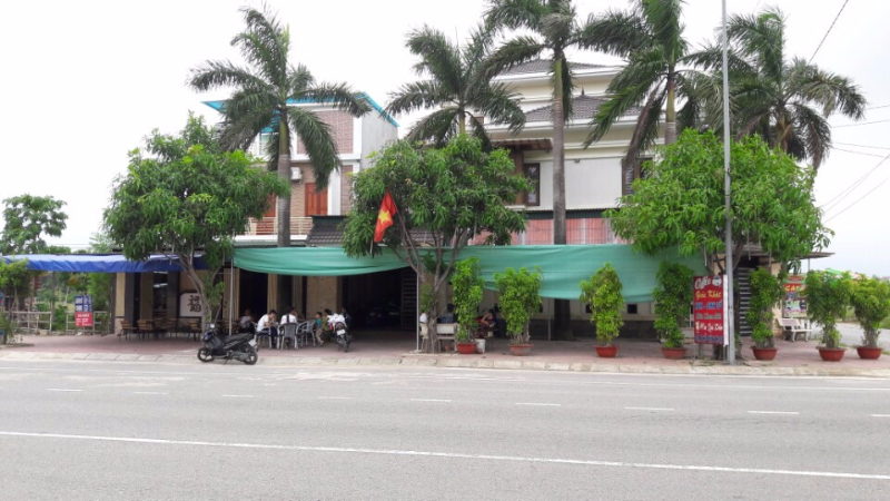 ban dat tai cua lo 45tr m2 hai duong 30m di thang ra bai bien canh ubnd truong cap 3