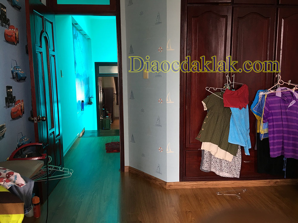 nha 2 tang xinh gan sieu thi coop mart gia 15 ty co hinh anh thuc