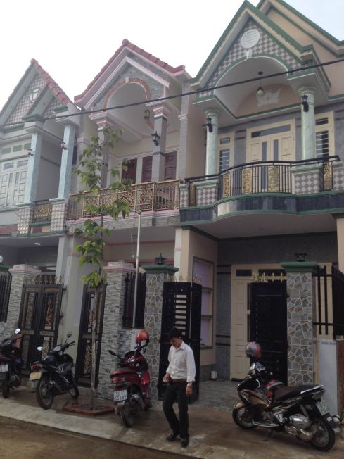 ban-nha-o-khu-pho-tay-a-dong-hoa