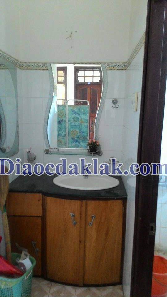 biet thu san vun 1820 hem nguyen tat thanh 52 ty