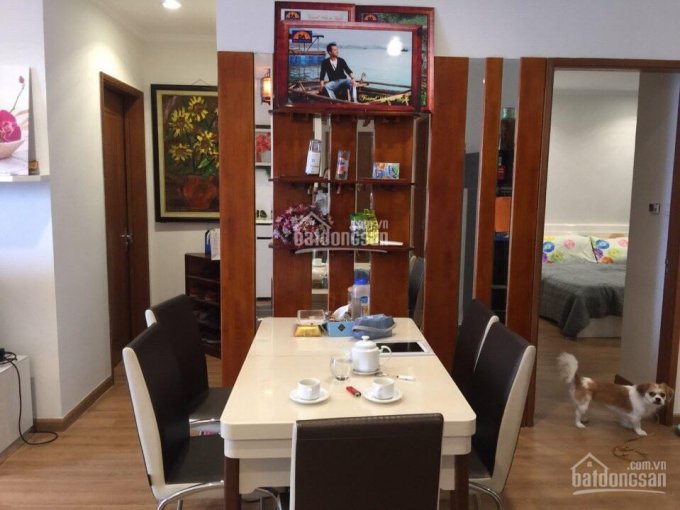 ban can ho chinh chu tai r6 royal city view quang truong lh 0944389723