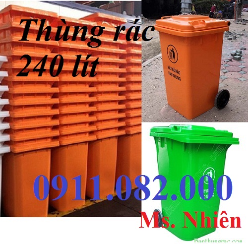 thung rac 120 lit xanh cam vang gia re xe day rac gia thap