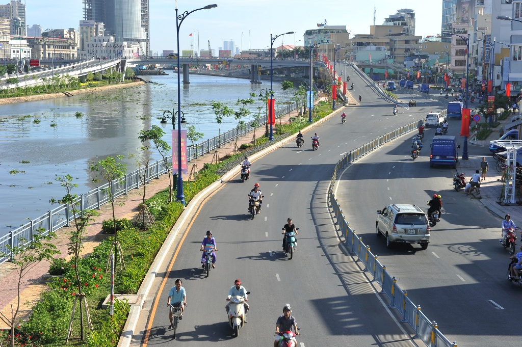 trung-tam-thuong-mai-quan-4