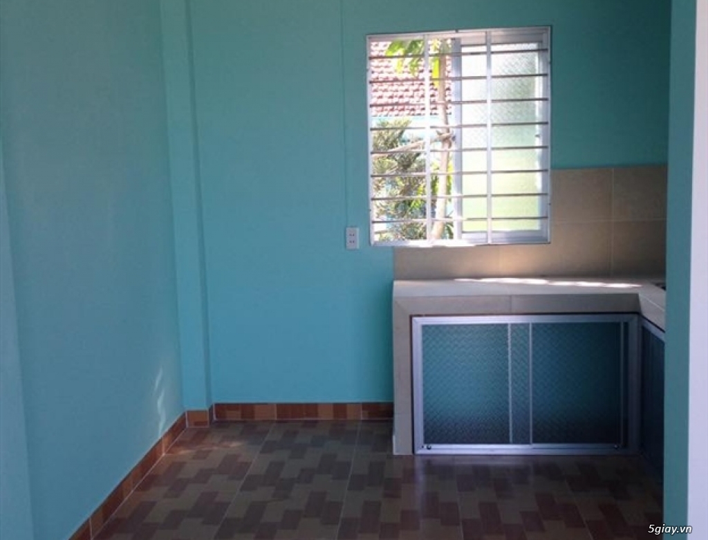 can ban gap 1 can nha mat tien duong tinh lo 835 ngay cho rach kien la