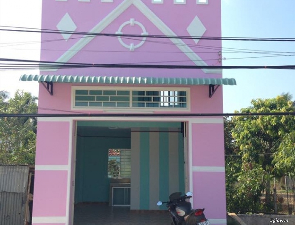 can ban gap 1 can nha mat tien duong tinh lo 835 ngay cho rach kien la