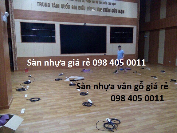 san nhua tu dan san nhua dang cuon gia re 098 405 0011