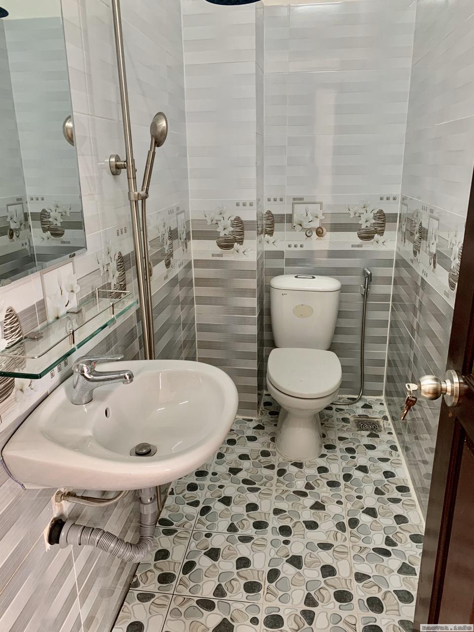 ban nhanh nha 80m2 mt duong so 3 f9 so 123 go vap chi 865 ty lh0905937332