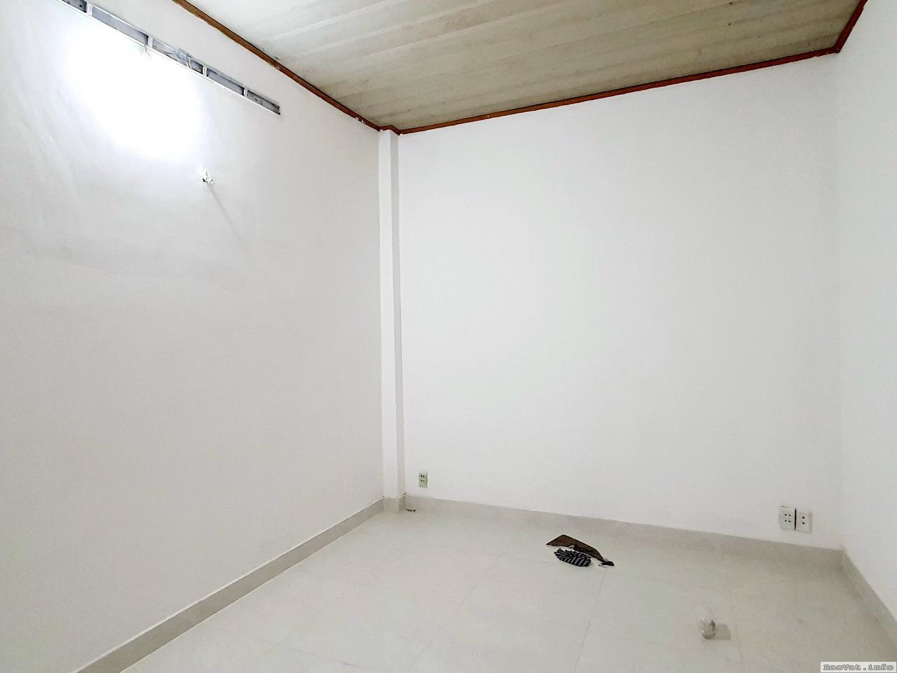 ban dat tang nha mat tien nguyen thi minh khai thanh pho di an lh0983992700