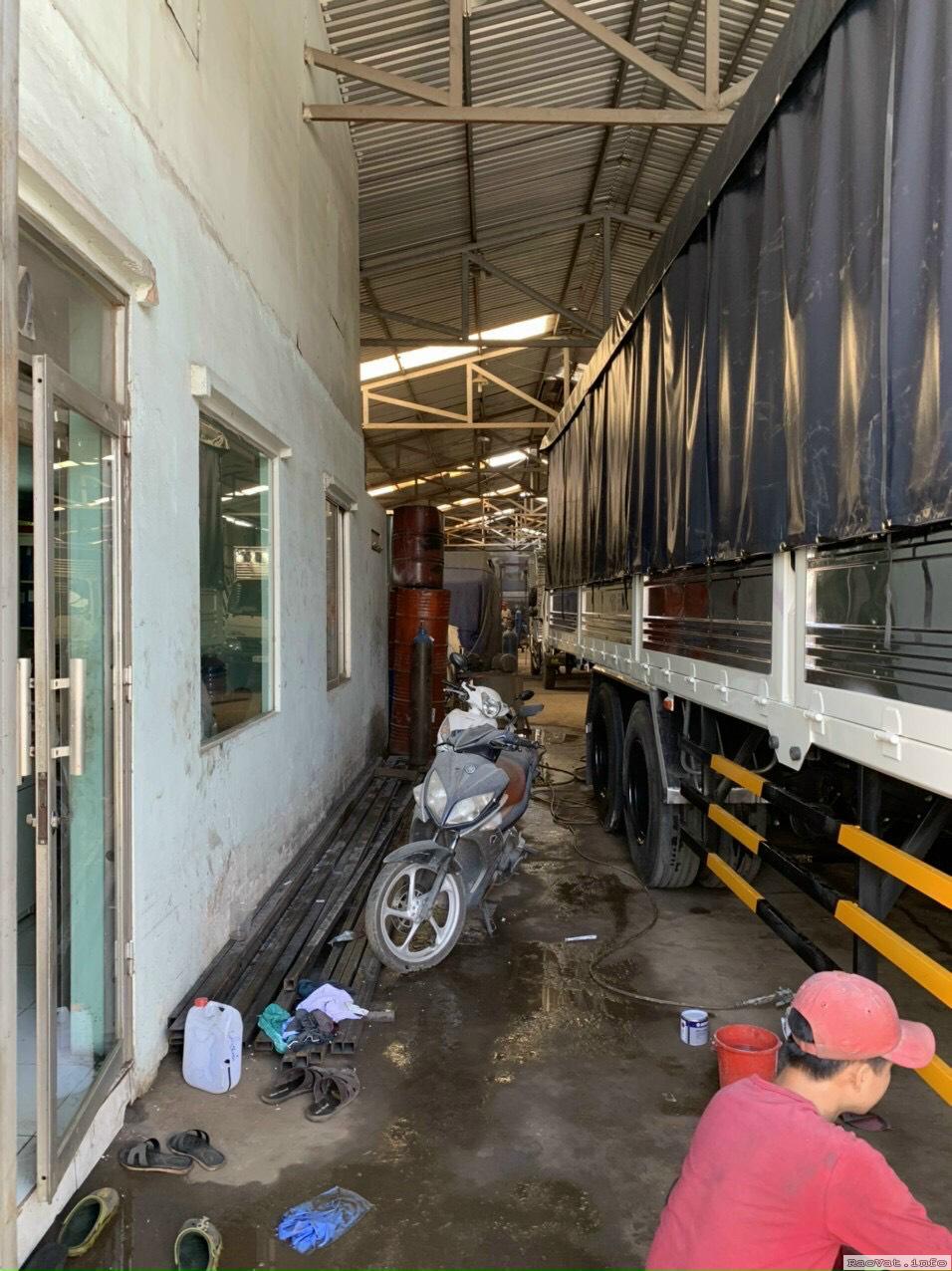 ban nhanh 677m2 dat mat tien ql1a ngay cau binh phuoc chi 144 ty lh0906622428