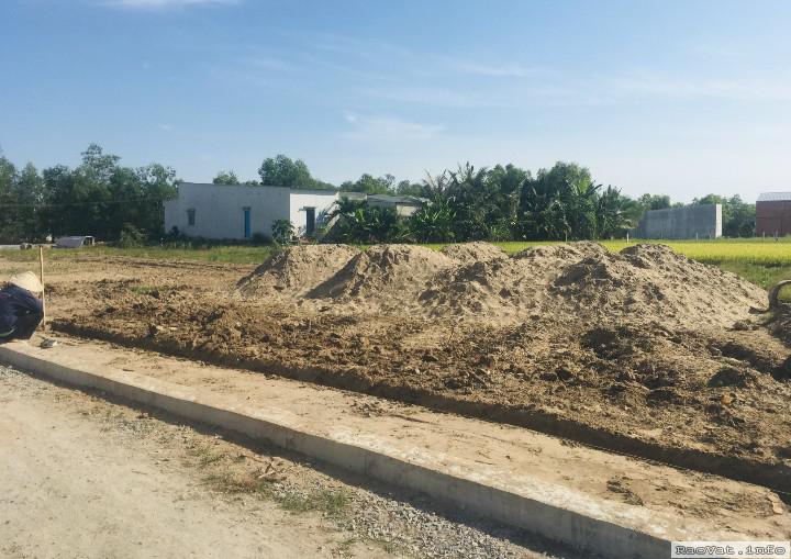 ban dat ngay trung tam cum cong nghiep huyen duc hoa chi 770tr 108m2 lh0777812226