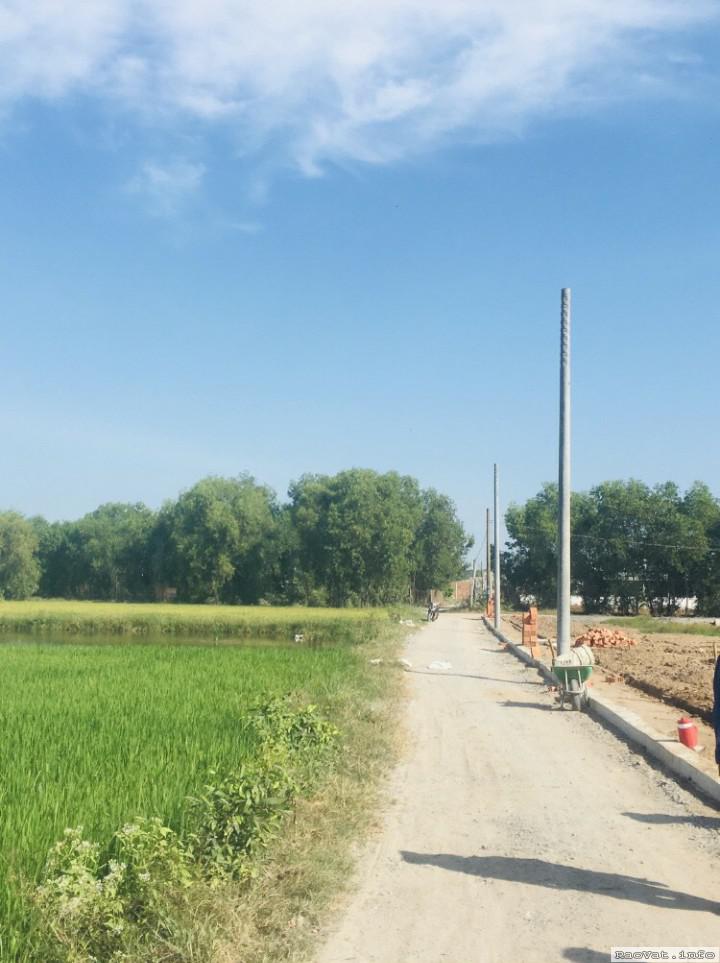 ban dat ngay trung tam cum cong nghiep huyen duc hoa chi 770tr 108m2 lh0777812226